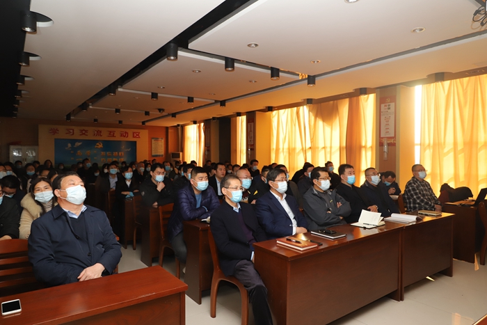 太平煤矿组织观看《“生命至上，警钟长鸣”——山东省安全生产警示教育片》 (1).JPG